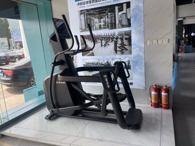 橢圓機.jpg 橢圓機.jpg